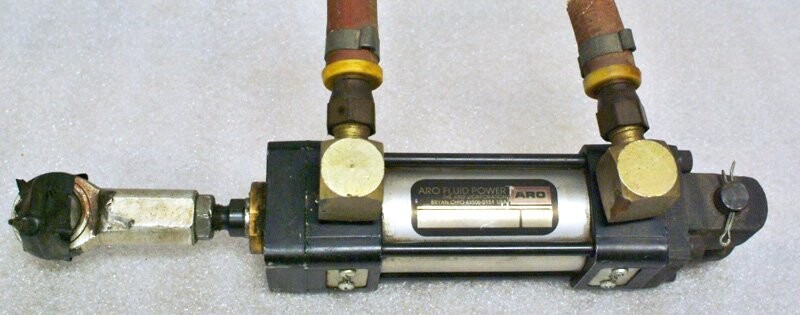 ARO/Ingersoll-Rand 1915 1009 1 020 Pneumatic Cylinder