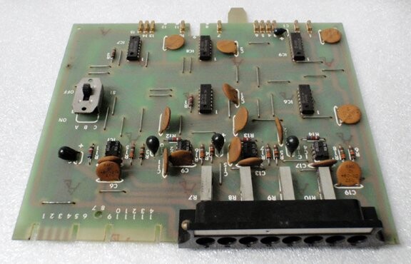 Barber-Colman A-11011 Analog Time Card Board