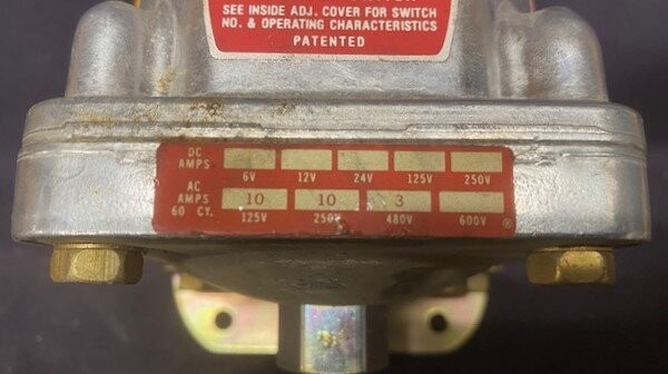 Barksdale D2H-H18 Pressure Switch - Image 4