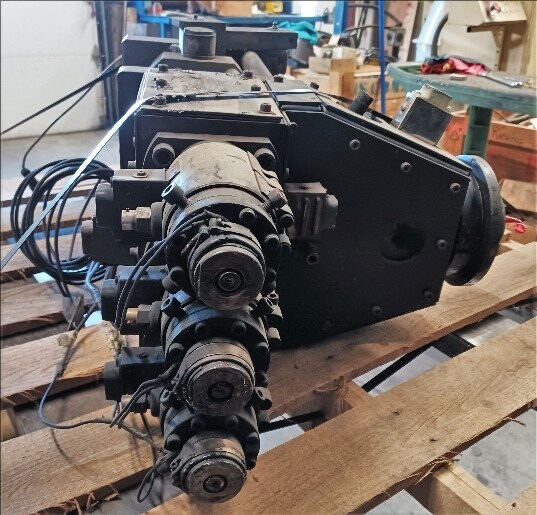 Battenfeld Fischer 80 0544 45 3x85 mm Blow Mold Machine Head - Image 2