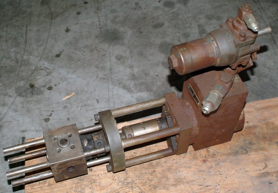 Bekum BKD 51 80/40-10 Blow Mold Machine Head