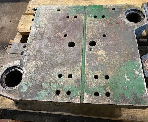 Bekum H-151 Platen Assembly Front and Rear - Image 3