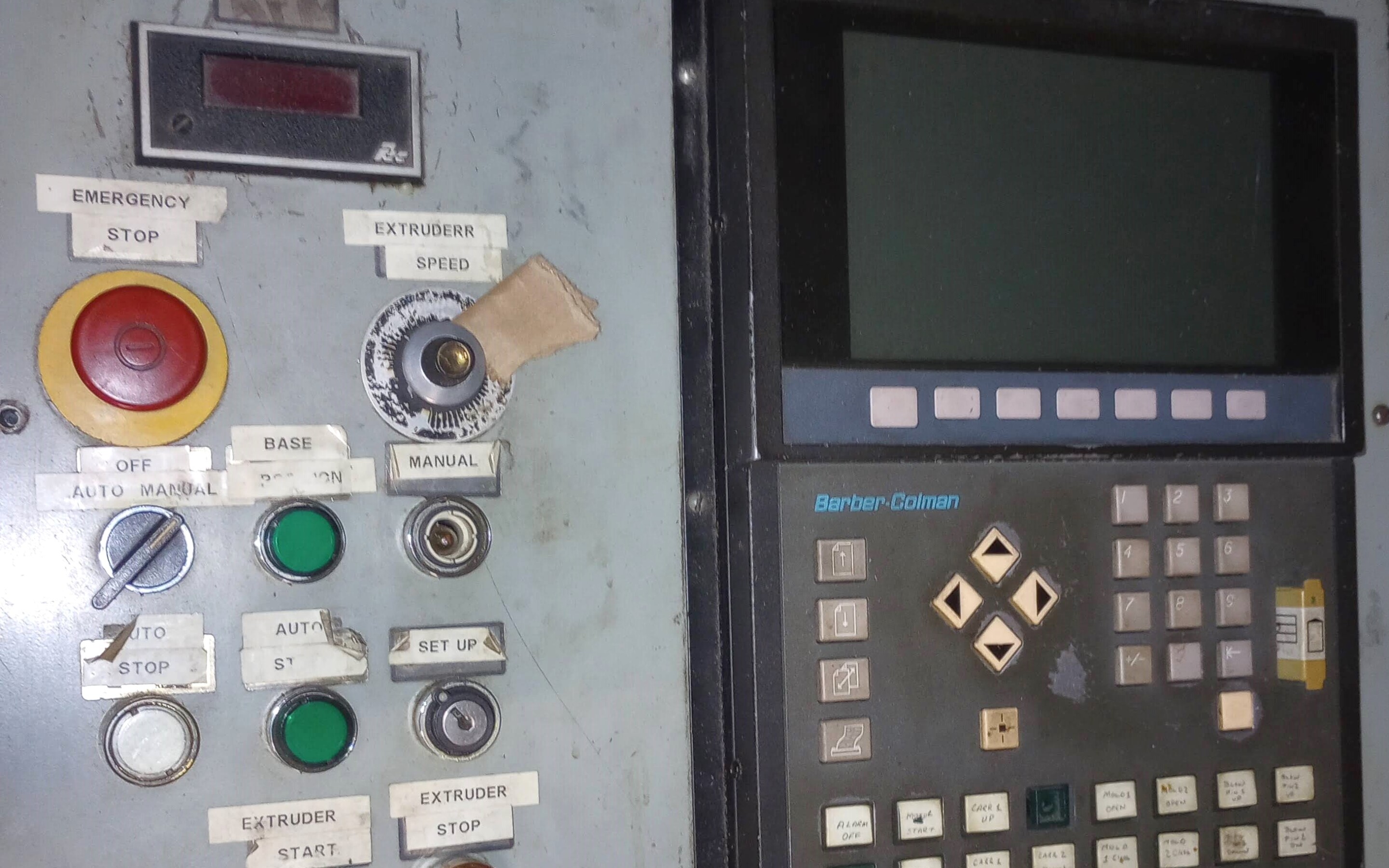 Bekum Dual Shuttle Continuous Extrusion Blow Molding Machine - Image 3