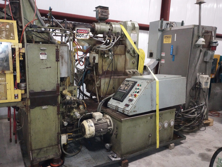 Bekum Dual Shuttle Continuous Extrusion Blow Molding Machine - Image 4