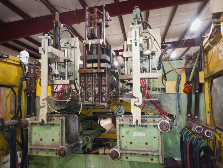 Bekum Dual Shuttle, Continuous Extrusion Blow Molding Machine - Image 2