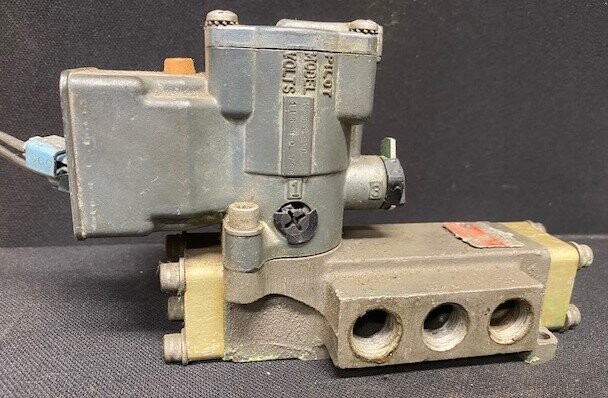 Schrader-Bellows K065-9035 Valvair Pneumatic Solenoid Valve - Image 2