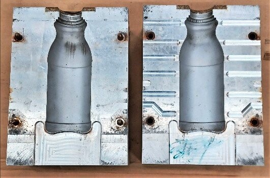 BMI Unknown Model 16 oz HDPE Juice Bottle Blow Mold