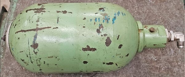 Bosch 0 531 11460 Accumulator