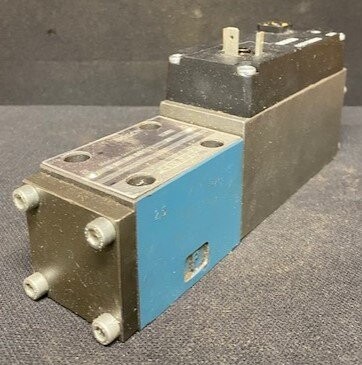 Bosch 0 811 404 041 Hydraulic Valve