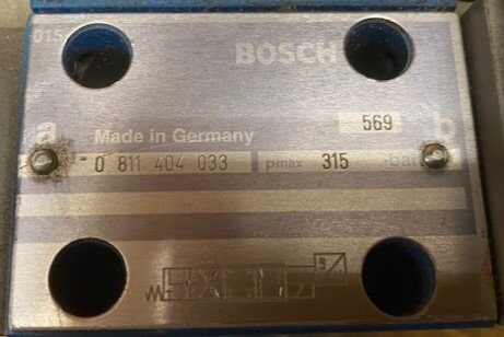 Bosch 0 811 404 219 Hydraulic Valve Assembly - Image 3