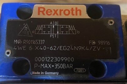 Bosch 0 811 404 416 Hydraulic Valve Assembly - Image 4