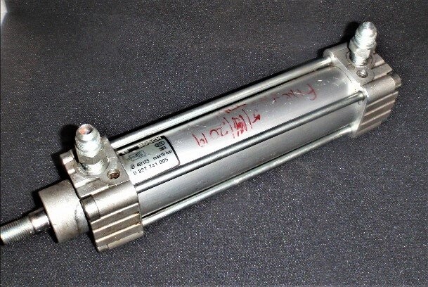 Bosch 0 822 241 005 Pneumatic Cylinder