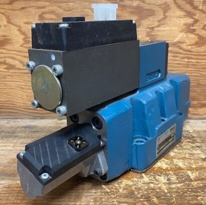 Bosch 0811404211PT Hydraulic Valve