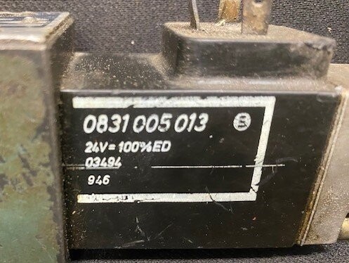 Bosch 081WV06P1V104WS024/60 Hydraulic Valve - Image 3