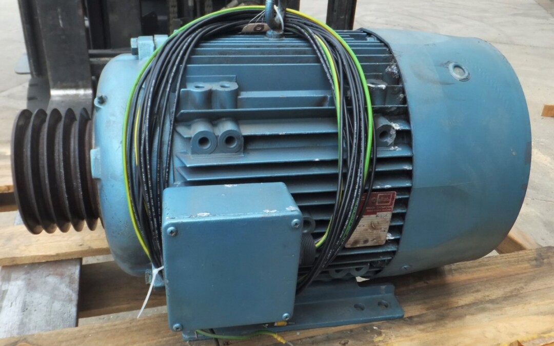 Brook Crompton D180L 22 kW motor