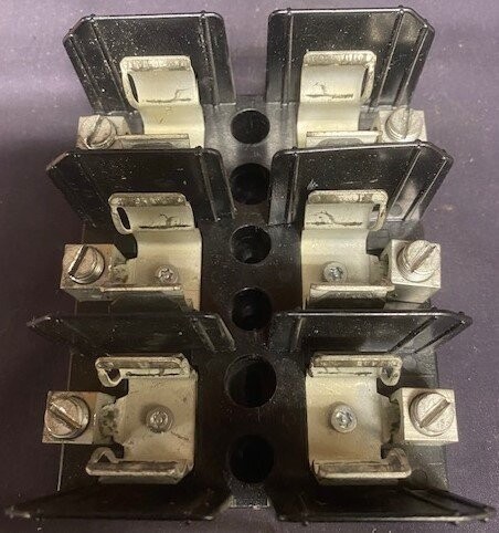Cooper Bussmann J60060-3CR 3-Fuse Block - Image 3