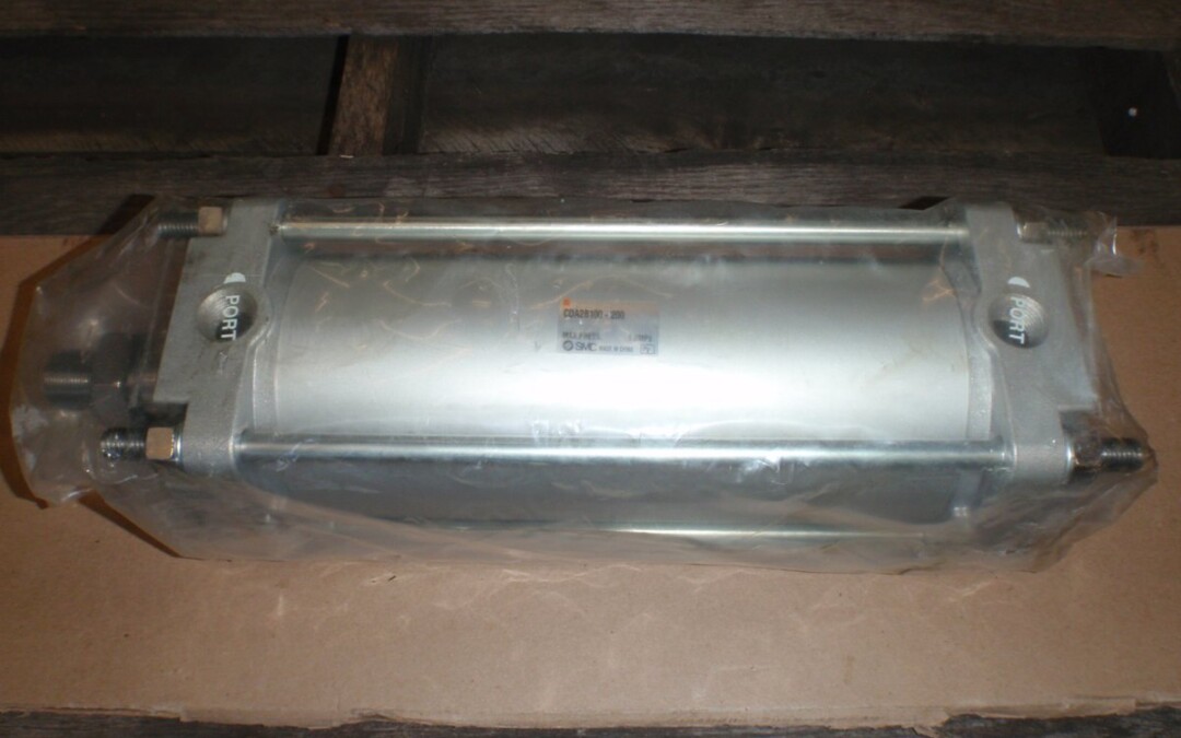 SMC CDA2B100-200 Cylinder
