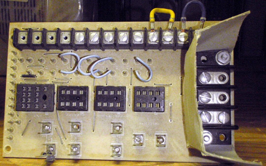 Unknown Brand CEC-5-0 9008 Circuit board