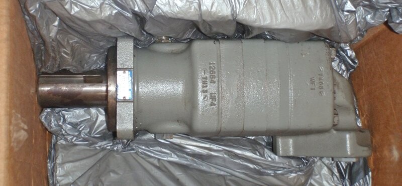 Char-Lynn 1191028 003 Hydraulic Geroler Disc Valve Motor