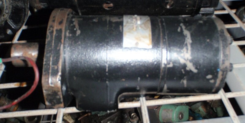 Char-Lynn 101-1032-007 Motor