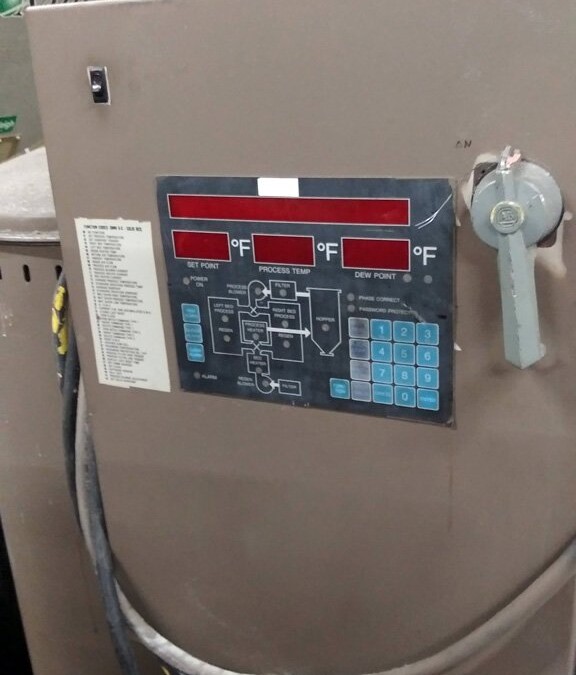 Cincinnati Milacron CDD-500 resin dryer - Image 2