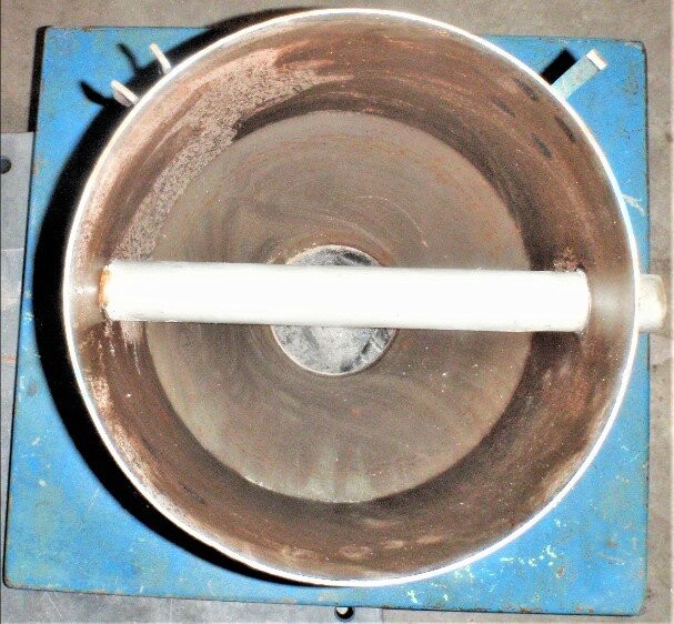 Conair Unknown Model 12 Inch Diameter Vacuum Receiver Hopper - Image 2