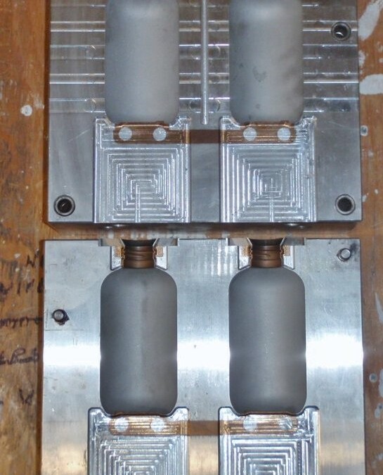 Conteco MFG. LTD. Unknown Model 8 Oz. Boston Round Bottle