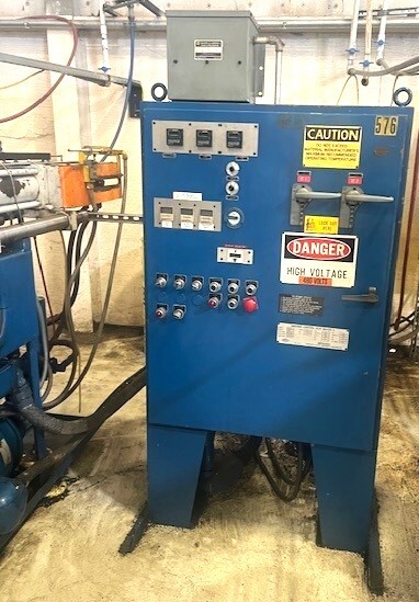 Improved Reciprocating Single Head Blow Molding Machine - Image 3