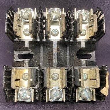 Cooper Bussmann H25030-3PR Fuse Block - Image 3