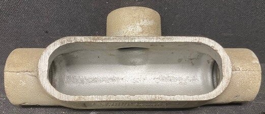 Crouse-Hinds T-37 1" T-Style Conduit - Image 4