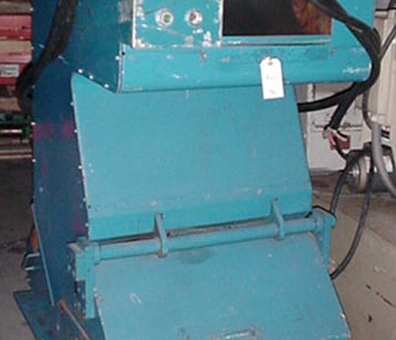 Cumberland 285 1973 Grinder