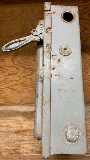 Cutler-Hammer 4131H311 Enclose Fusible Safety Switch - Image 2