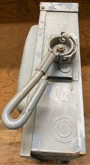 Cutler-Hammer 4131H3301 3-Pole Enclosed Safety Switch - Image 2