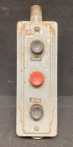 Cutler-Hammer 9122H3A 3-Pole Push Button Switch