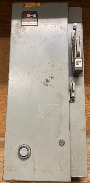 Cutler-Hammer Bulletin A30CG0 Series A1 Enclosed Fusible Combination Starter