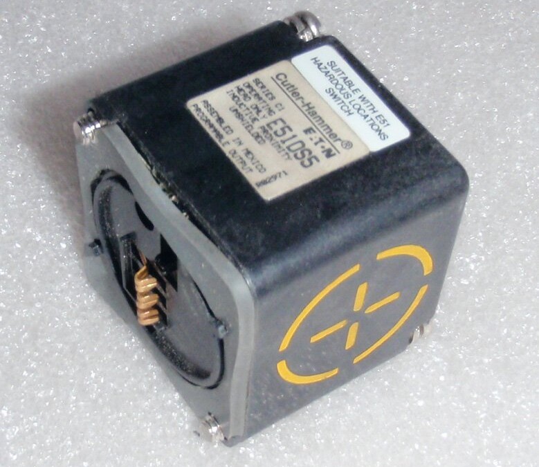 Eaton/Cutler-Hammer E51DS5 Inductive Proximity Sensor Head