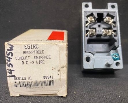 Cutler-Hammer E51RC Series A1 Limit Switch Receptacle