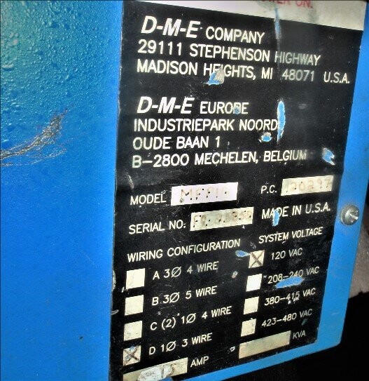 D-M-E Smart Series Dual Indicating Temperature Control Module - Image 2