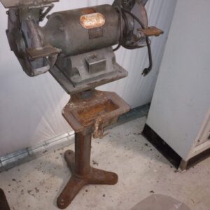 Dayton 1Z707R 8 inch Pedestal Grinder