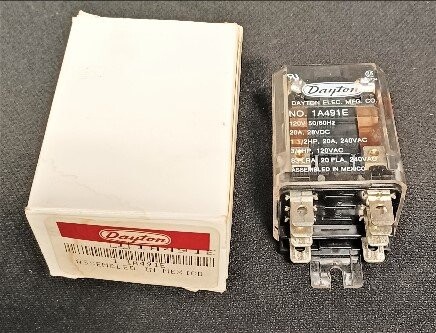 Dayton 1A491E 8-Pin Enclosed Power Relay