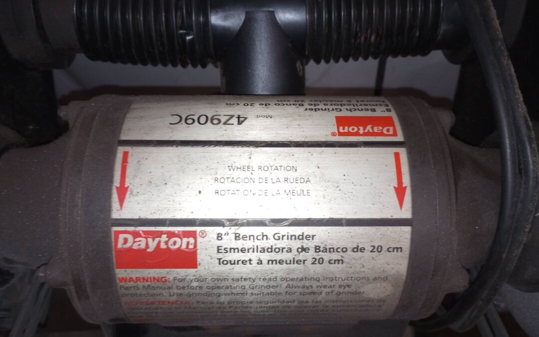 Dayton 4Z909C 8 inch Bench Grinder - Image 2