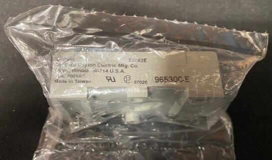 Dayton 5X582E Relay Socket