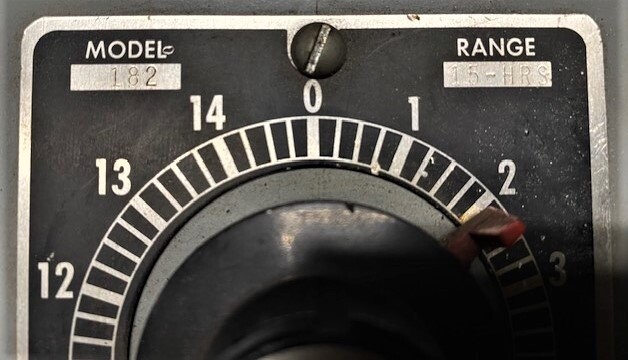 Dimco-Gray 182 Gralab 15 Hour Enclosed Timer - Image 2