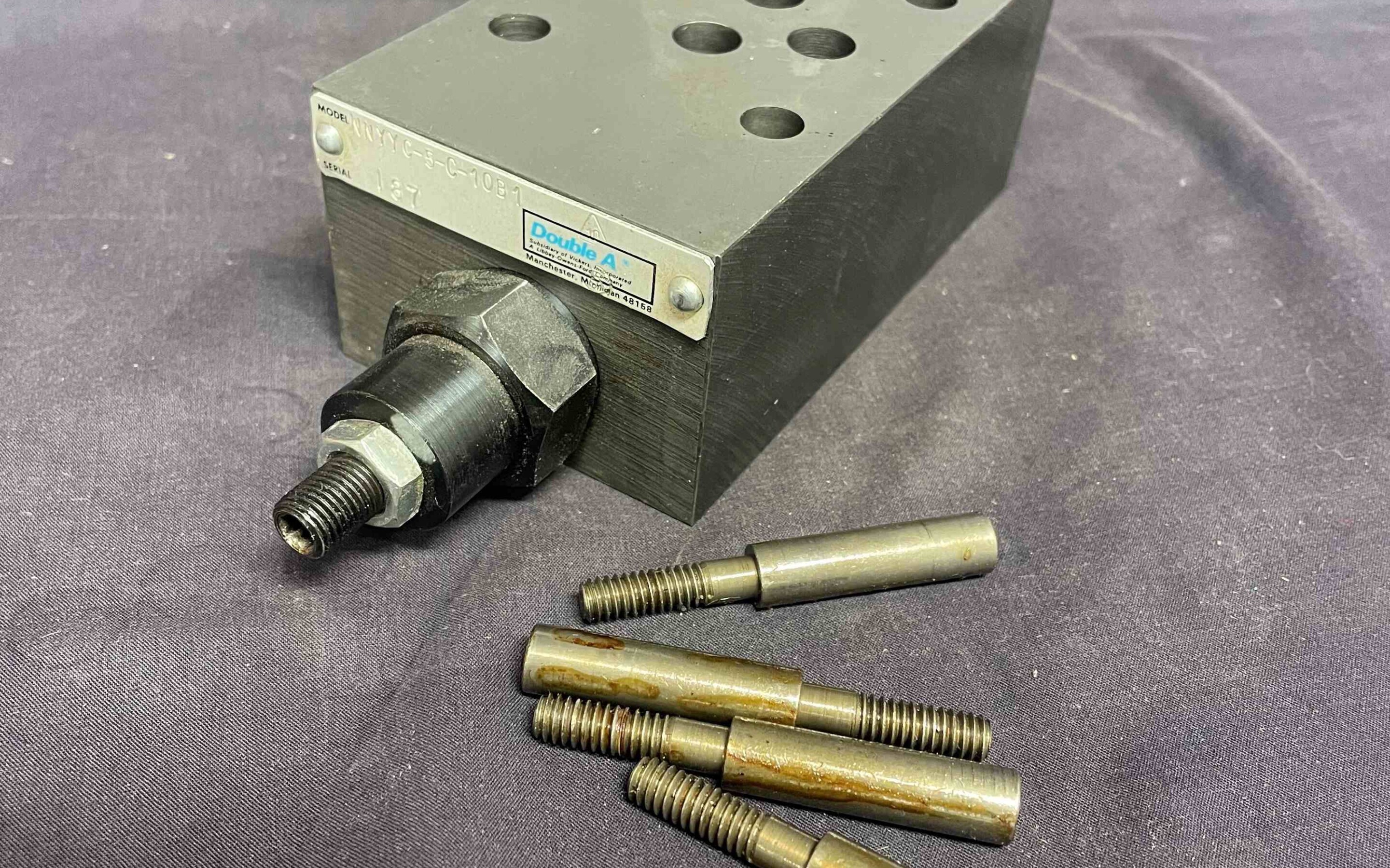 Double A Hydraulic Check Valve