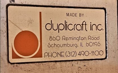 Duplicraft 16 oz Square Cylinder Bottle Blow Mold - Image 2