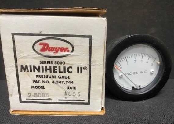 Dwyer 2-5005 Minihelic II Pressure Gauge
