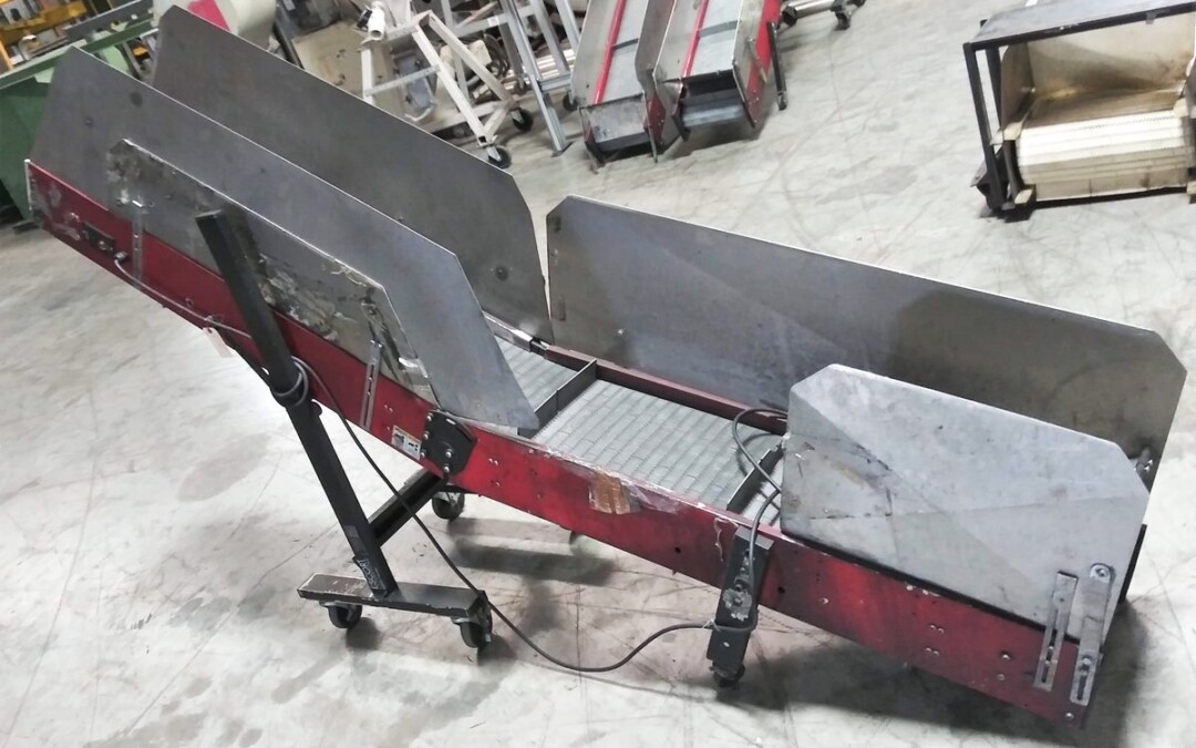 DynaCon EAV812 Incline Conveyor