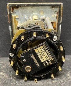 Eagle Signal HZ170A6 0-100 Counter - Image 2