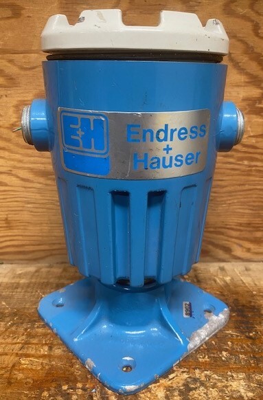 Endress+Hauser FEC12ER Hart Multicap T Level Sensor in E1 Holder - Image 2
