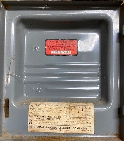 Federal Pacific 3332SN Enclosed Fusible Safety Switch - Image 4